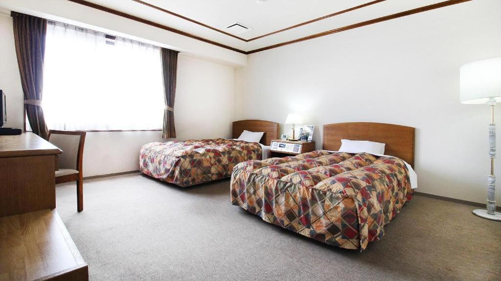 Neyagawa Trend Hotel Osaka Exterior foto